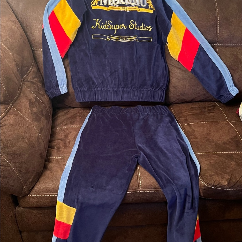 Limited Edition Modelo- Track Suit collab w/ KidSuper - Picture 7 of 11